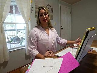 Horny Mom Rides Huge Cock In Cowgirl And Takes Doggystyle Pounding From Stud