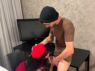 me chamaram para uma entrevista na ucr�nia e eu passei comendo a secret�ria