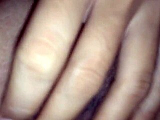 Amateur beauty with tight shaved wet pussy enjoys sensual creampie action