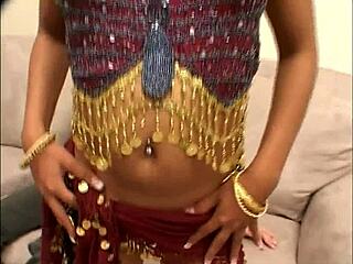 Girls explore Taj Mahal in volume 11 part 4