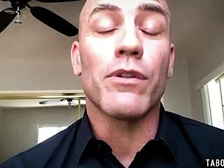 Petite Teen Haley Reed Explores Submissive Pissplay With Dildo Masturbation And Fingering On Webcam