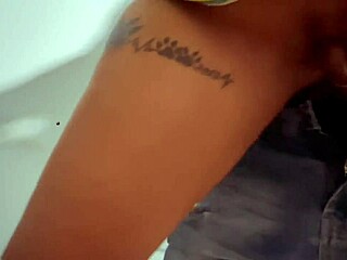 Mexican Stepsister And I Had Wild Sex With Delivery Man, She Fucked My Ass While He Pounded My Pussy