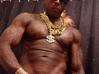 I feel pure bliss worshipping Hallelujah Johnson's huge BBC African king