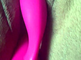 Curvy latina amateur cums multiple times with vibrator