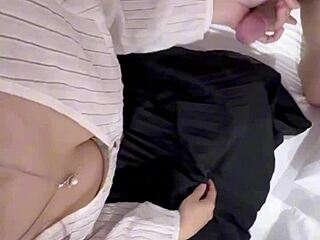 Em Gái's Dripping Pink Pussy After Wild Massage!