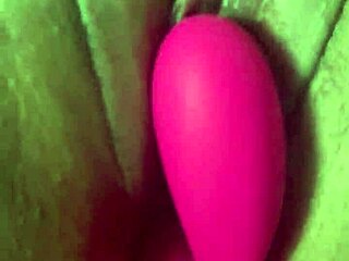 Curvy latina amateur cums multiple times with vibrator