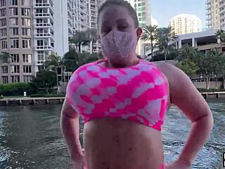 bbc dicks hollywood's big pussy lips cowgirl style