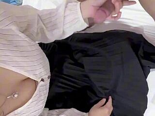 Em Gái's Dripping Pink Pussy After Wild Massage!