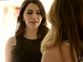 melissa moore laps valentina nappi's pussy to explosive orgasms