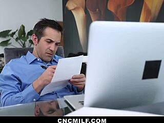 Neighbors freeuse hot mature and young woman during paperwork help