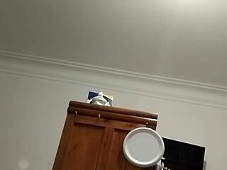 Sexy Dancer Teases with Sultry Moves and Curves