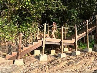 beach adventure turns into hairy pussy licking and public exibicionismo