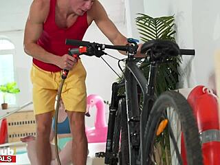 Thick blonde pawg's big ass thighs creampied to orgasm