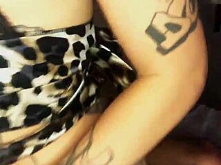 gostosa rabuda gets creampie pussy doggystyle bent over