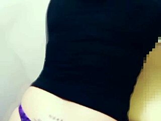 ay papi fuck me hard like a slut i want your hot cream inside