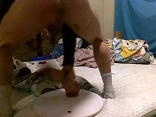 Hey, I love that muscular bodybuilder pounding my huge ass with anal toys