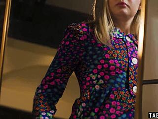 Lauren Phillips Licks Coco's Pussy Till Petite GF Squirts