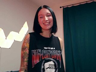 hey nerdy bro, your eyes on my juicy ass got you hard?