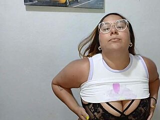 Curvy Latina babe rides huge dildo deep