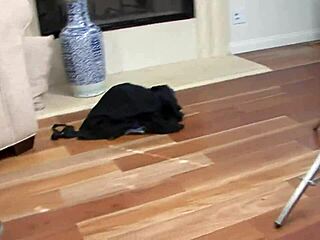 wanna feel my wet pussy dripping on your big black cock fast rough quickie?