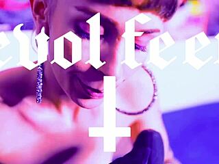 wanna cum from my feet in vans sneakers spitting toes gagging?