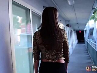 Slim busty milf sucks rides Rome Majors' huge cock 🔥🍆