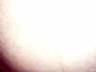 Indonesian stepmom overwhelmed by massive cock hardcore pounding