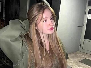 met pornstar comatozze on street, hoping for wild outdoor fuck