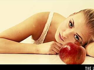 Latina Teen Fingers Shaved Pussy To Orgasm In Desert Heat