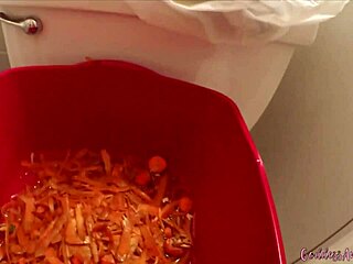 hey wanna watch me pee on carrots in the bathroom