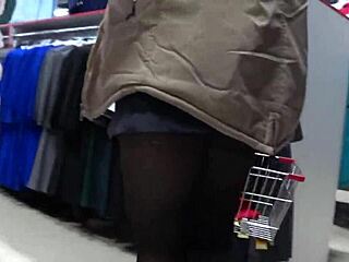 hey, spy that gorgeous pantyhose ass under her skirt?