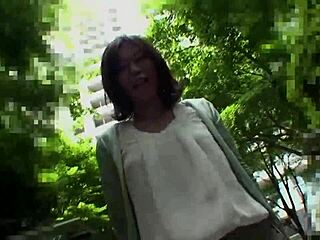 i love sucking big cock as japan milf in lingerie