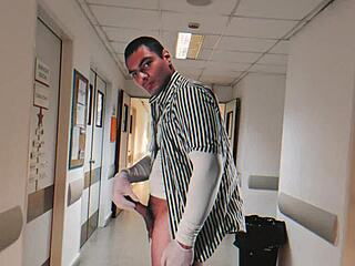 i stroke my huge 18cm cock hospital solo till explosive cum