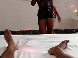 hermanastra begs no creampie but takes it deep