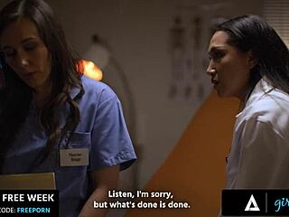 Doctor vicki chase spreads legs for sinn sage's secret licking session